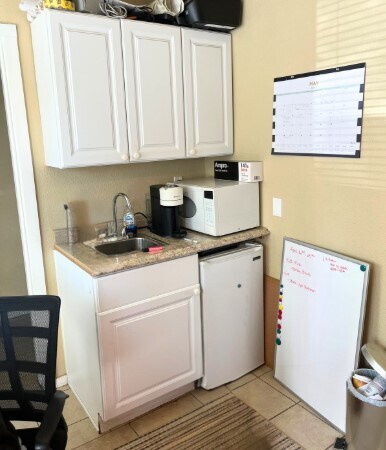 421 E Arvada St, Colorado Springs, CO à louer - Photo de l’immeuble – Image 3 sur 5