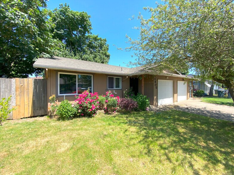 4805 Buffalo Dr SE, Salem, OR à vendre - Photo de l’immeuble – Image 2 sur 10