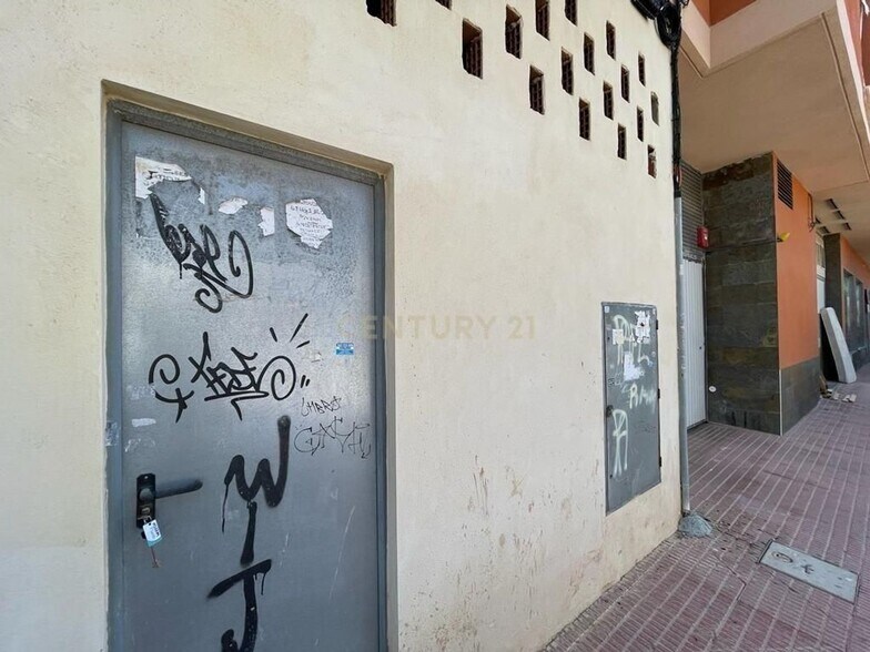 Local commercial dans Los Alcázares à vendre - Photo de l’immeuble – Image 3 sur 10