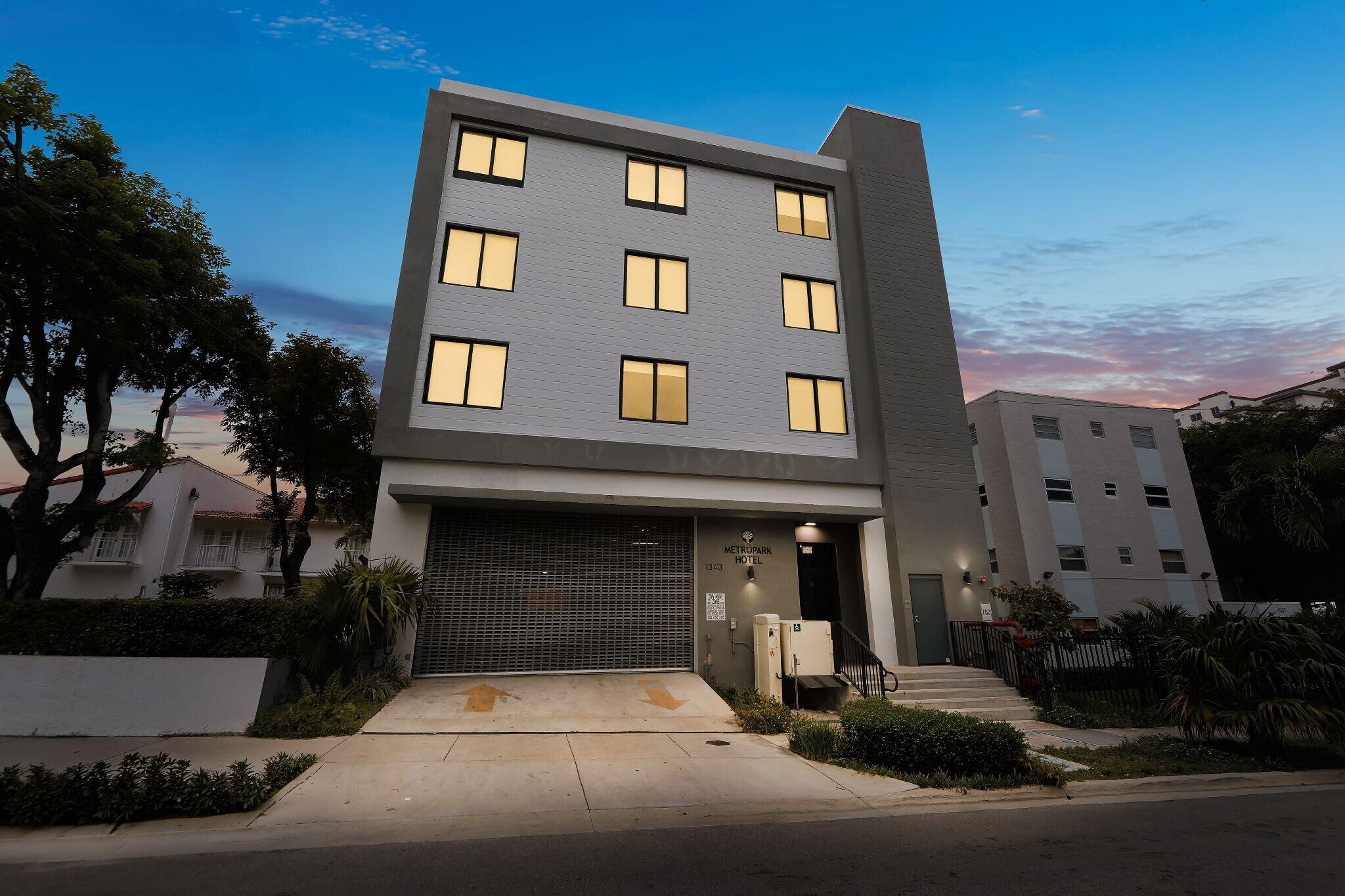 1343 NW 1st St, Miami, FL à vendre Photo principale– Image 1 sur 13