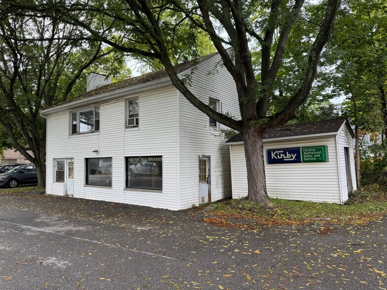21 Old Main St, Fishkill, NY à louer - Photo principale – Image 1 sur 11