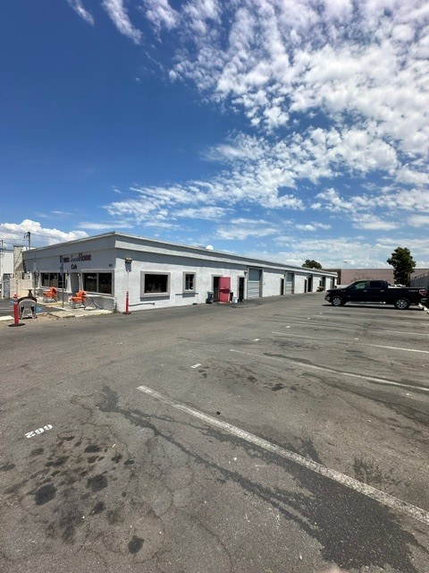 662-672 Enterprise St, Escondido, CA à louer Photo intérieure– Image 1 sur 6