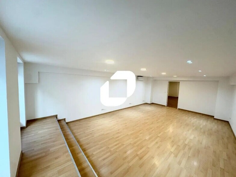 240 Rue Saint-Denis, Paris à louer - Photo intérieure – Image 1 sur 8