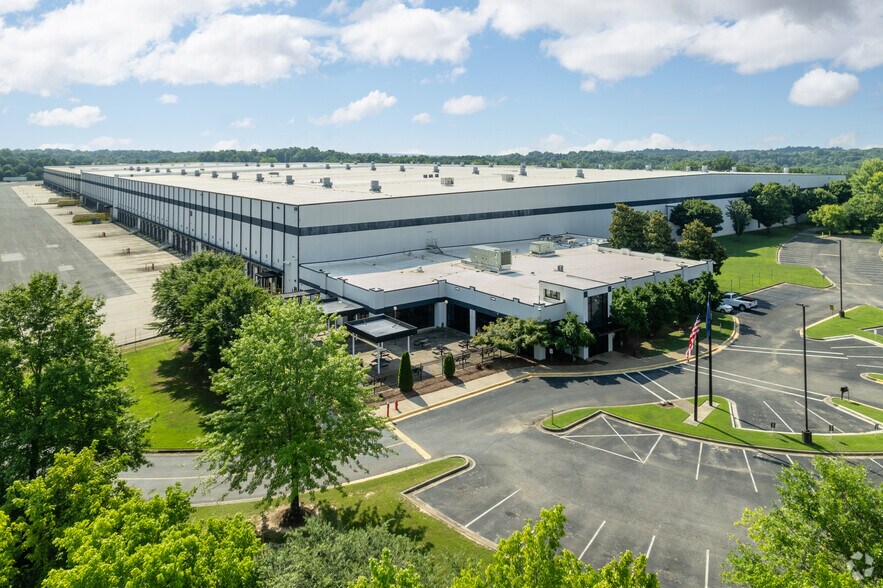 34 Commerce Dr, Gaffney, SC à louer - Photo de l’immeuble – Image 2 sur 39
