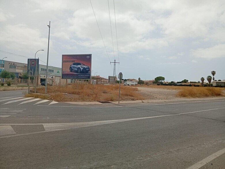Terrain dans El Ejido, Almería à vendre - Photo de l’immeuble – Image 3 sur 7
