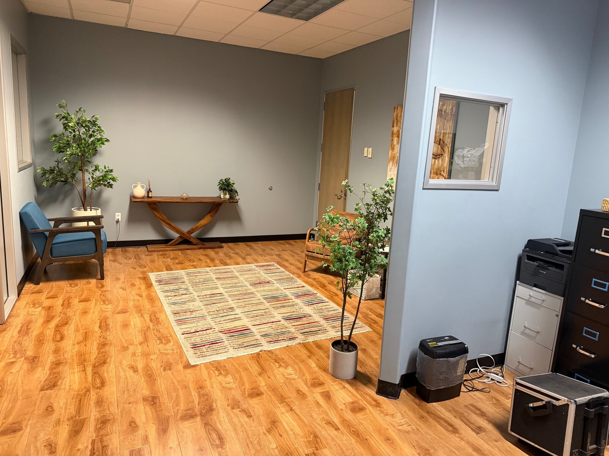 27955 Smyth Dr, Valencia, CA à louer Photo intérieure– Image 1 sur 3