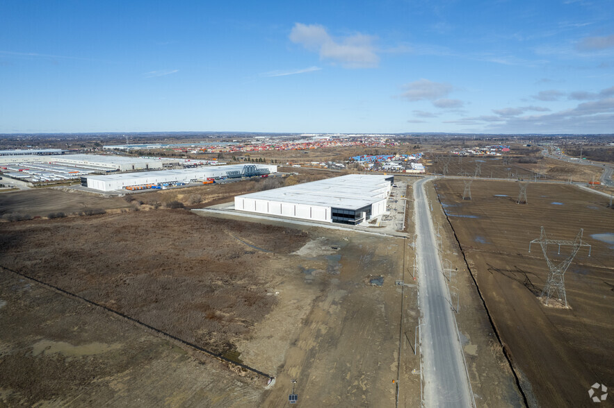 9151 Huntington Rd, Vaughan, ON à louer - Aérien – Image 2 sur 3