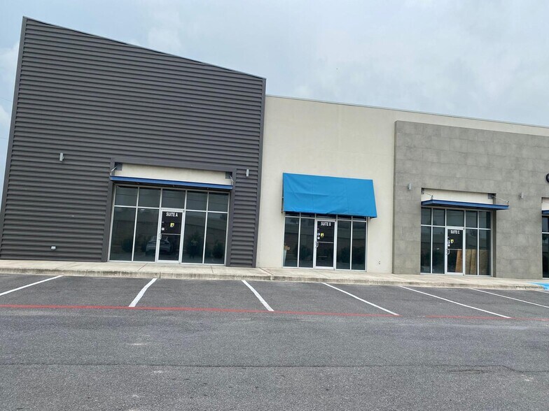 2210 E Expressway 83, Mission, TX à vendre - Photo de l’immeuble – Image 2 sur 4