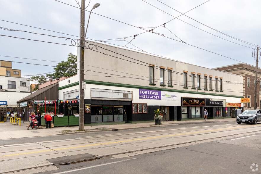 1449-1455 Queen St W, Toronto, ON à louer - Photo principale – Image 1 sur 2