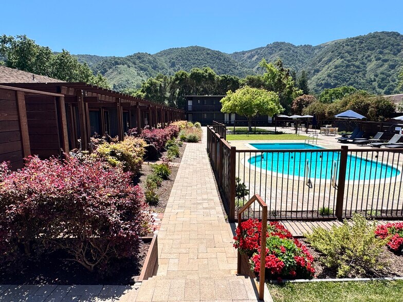 102 W Carmel Valley Rd, Carmel Valley, CA à vendre - Photo de l’immeuble – Image 3 sur 33