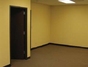 11519 S Petropark Dr, Houston, TX à vendre - Photo de l’immeuble – Image 2 sur 4