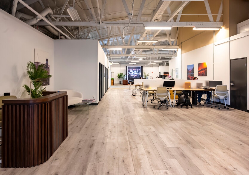 640 S Glenwood Pl, Burbank, CA à louer - Photo de l’immeuble – Image 3 sur 6