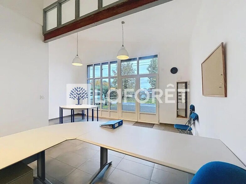 Bureau dans  à louer - Photo intérieure – Image 1 sur 7