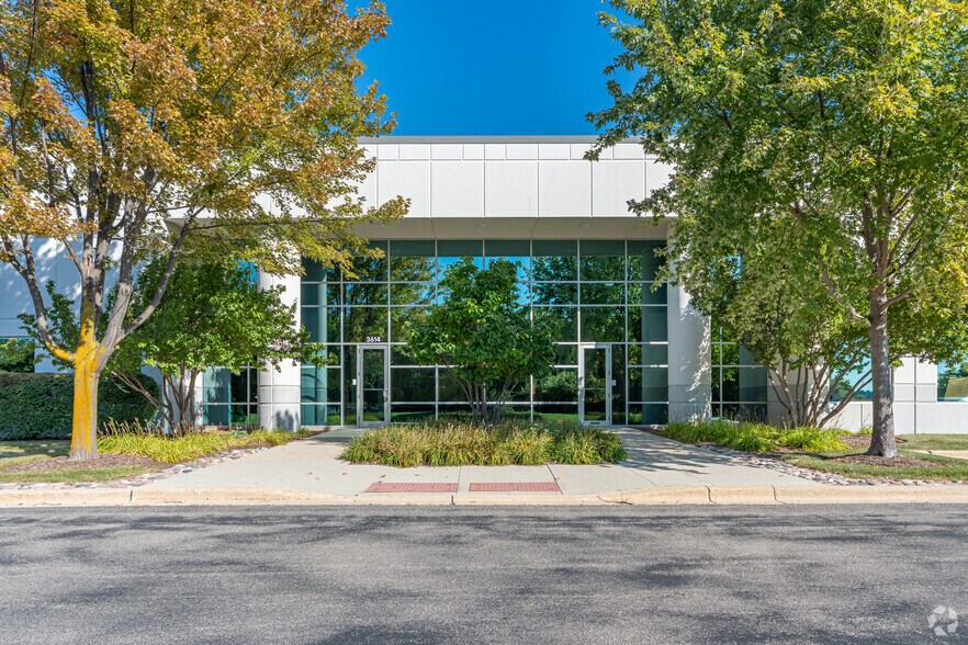 3540-3630 Amhurst Pky, Waukegan, IL à louer - Photo de l’immeuble – Image 3 sur 30