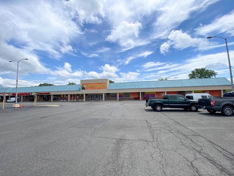 300 Fairview Ave, Hudson, NY à louer - Photo de l’immeuble – Image 2 sur 9