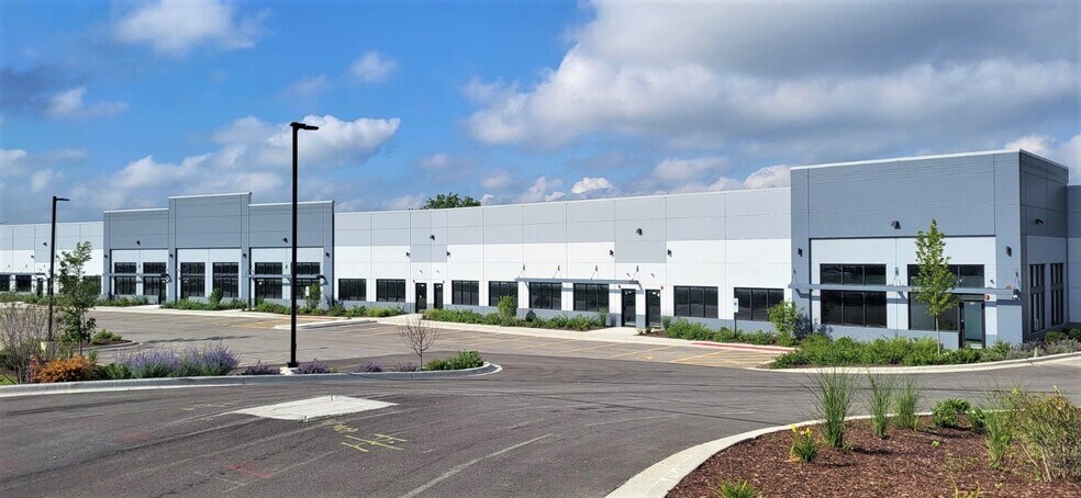 1414-1440 Bolingbrook Dr, Romeoville, IL à louer - Photo de l’immeuble – Image 2 sur 8
