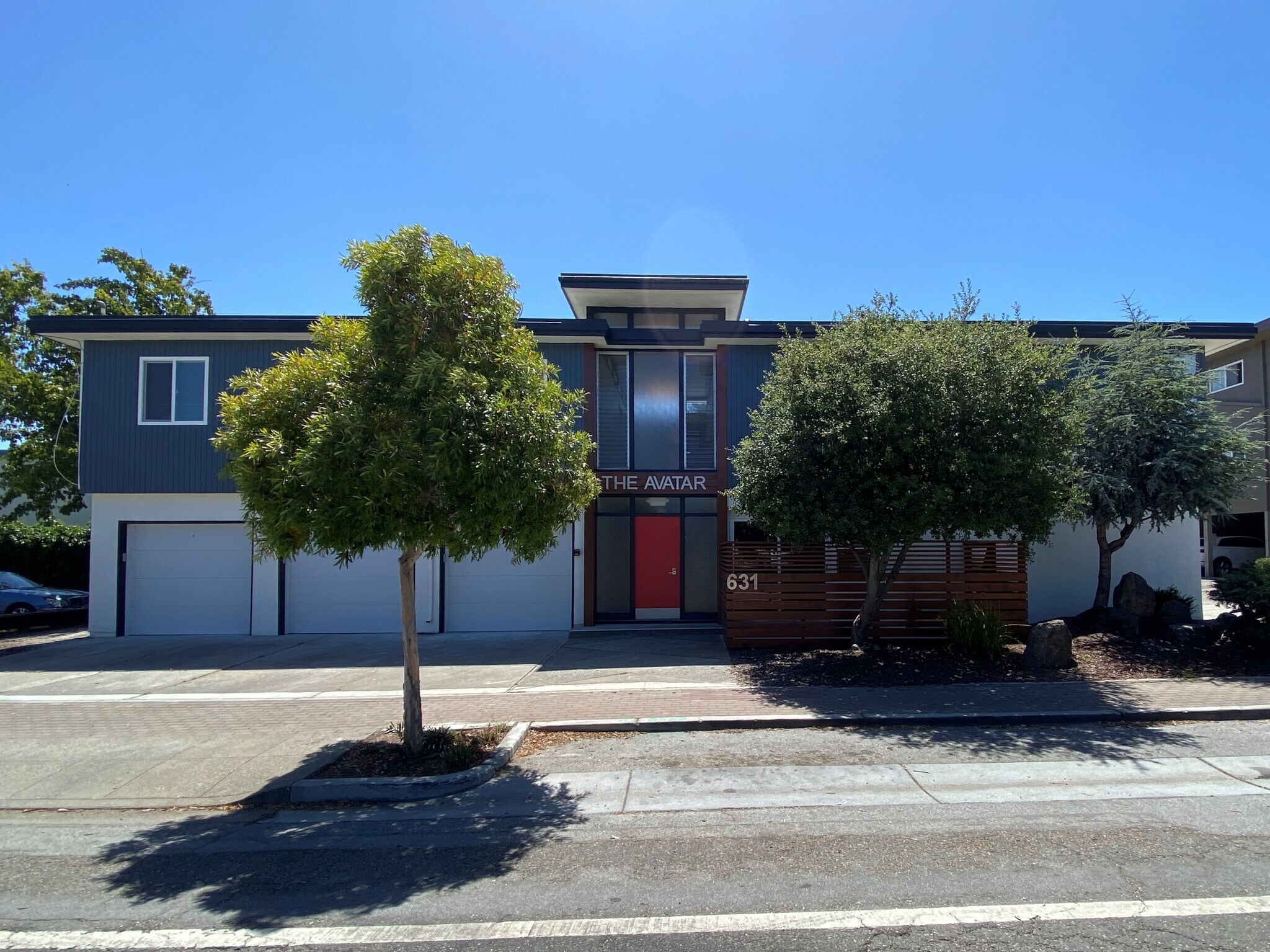 631 Masonic Way, Belmont, CA à vendre Photo de l’immeuble– Image 1 sur 61