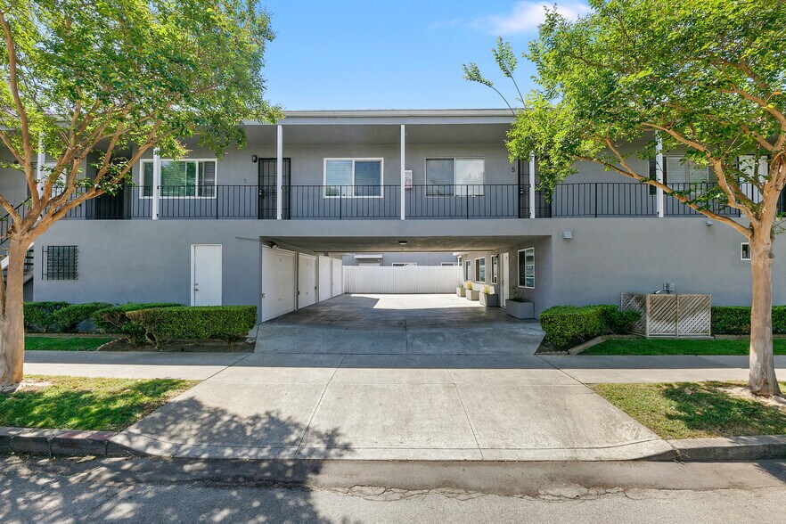 539 Coronado Ave, Long Beach, CA à vendre - Photo principale – Image 1 sur 26