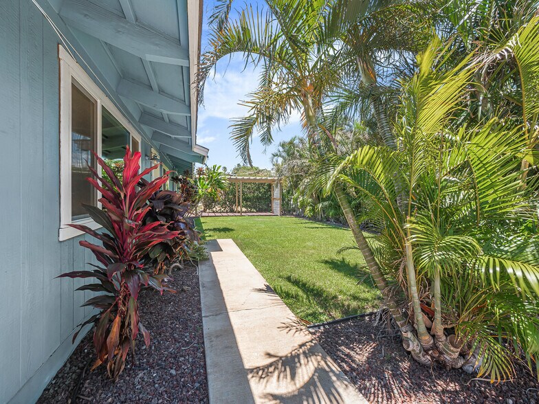 68-1775 Hooko St, Waikoloa, HI à vendre - Photo de l’immeuble – Image 3 sur 50