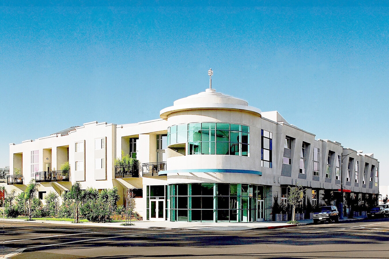 820-834 E 4th St, Long Beach, CA 90802 - Lot D - - Photo intérieure - Image 1 of 18