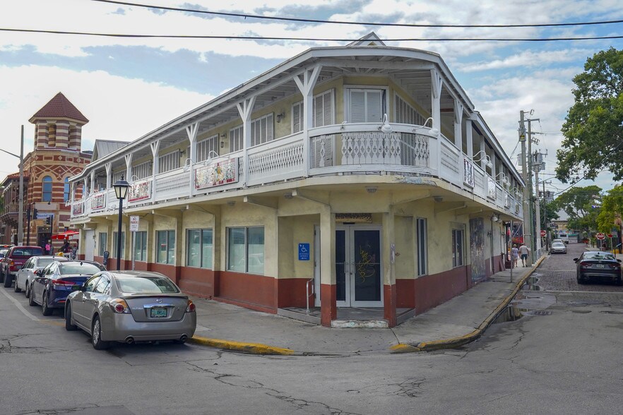 12 Duval St, Key West, FL à louer - Photo de l’immeuble – Image 2 sur 12