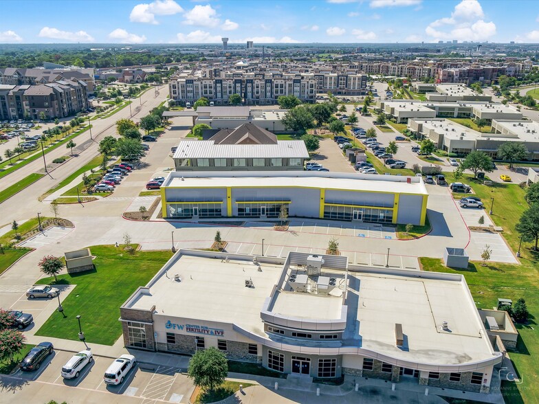 885 Junction Dr, Allen, TX à vendre - Photo de l’immeuble – Image 2 sur 17