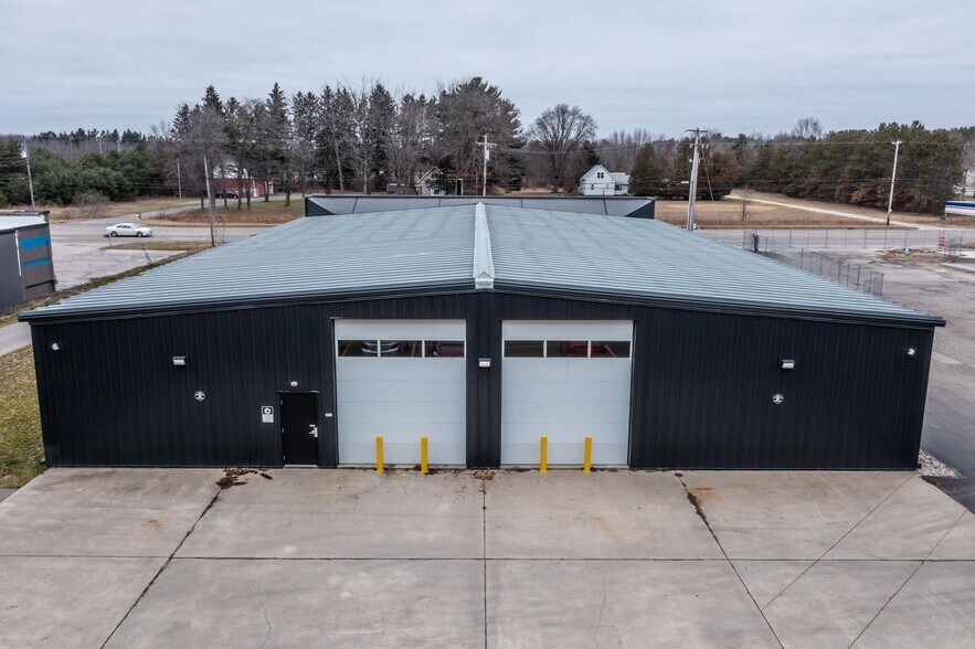 3737 E Apple Ave, Muskegon, MI à louer - Photo de l’immeuble – Image 2 sur 11