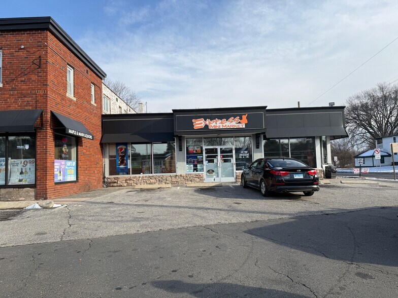 112-116 Main St, East Hartford, CT à louer - Photo de l’immeuble – Image 3 sur 6