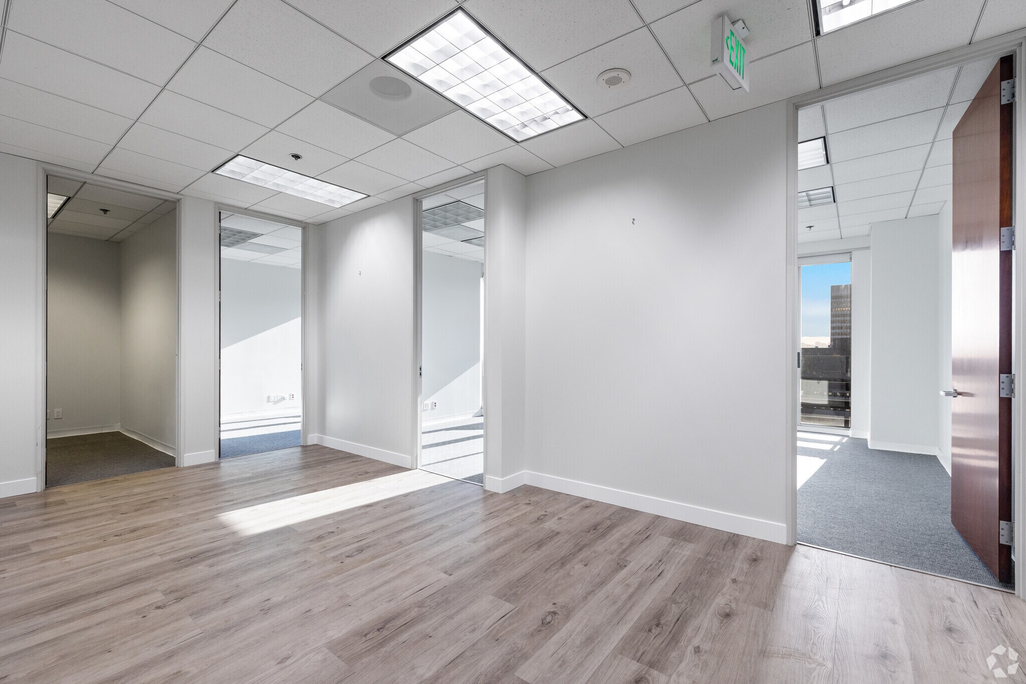 6100 Wilshire Blvd, Los Angeles, CA à louer Photo intérieure– Image 1 sur 1