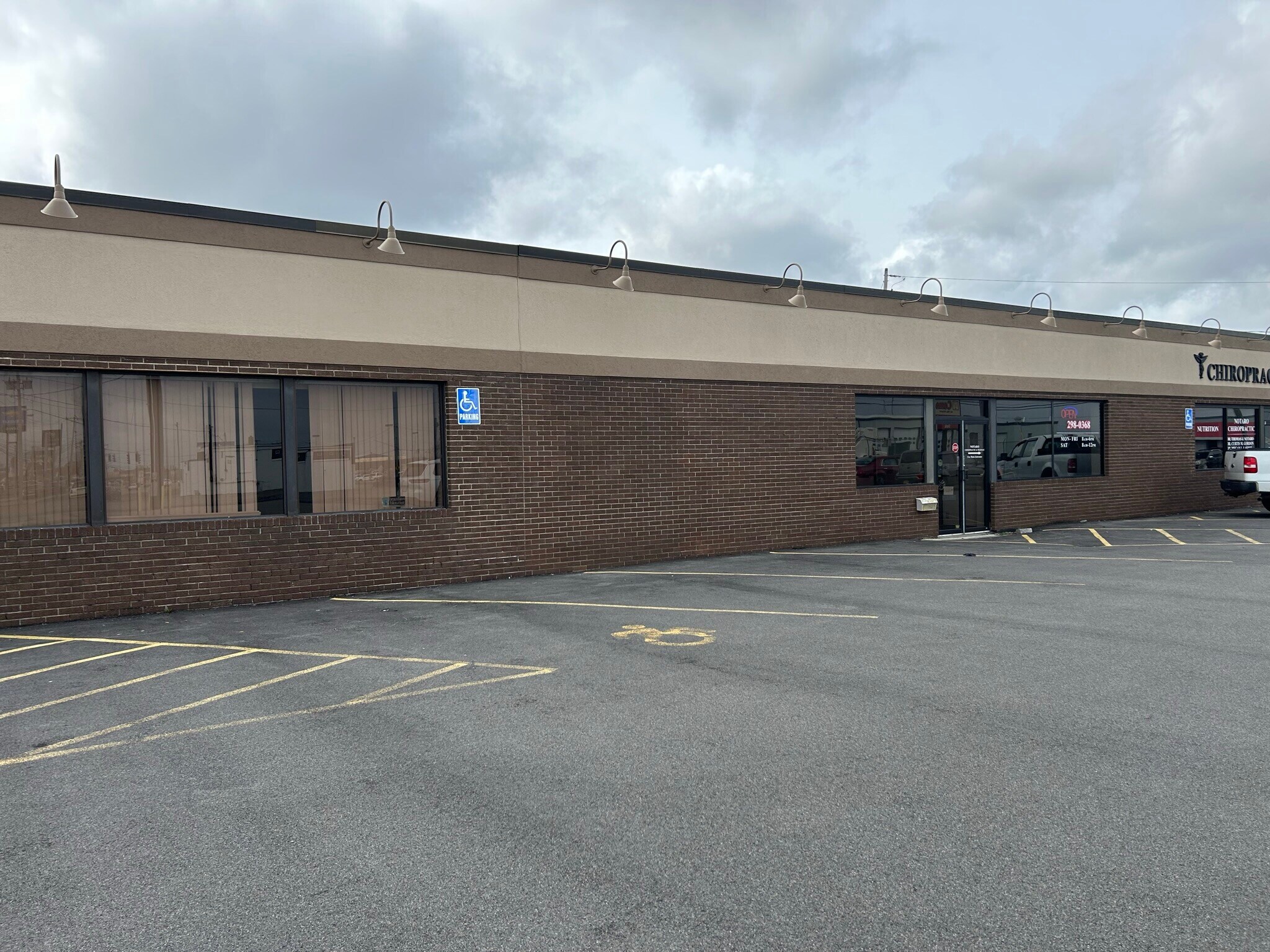 10158 Niagara Falls Blvd, Niagara Falls, NY à louer Photo de l’immeuble– Image 1 sur 25