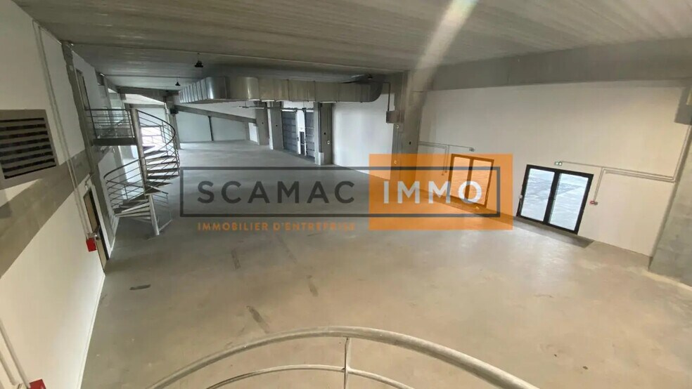 32 Rue De Seine, 92700 Colombes, Colombes à louer - Photo de l’immeuble – Image 2 sur 6