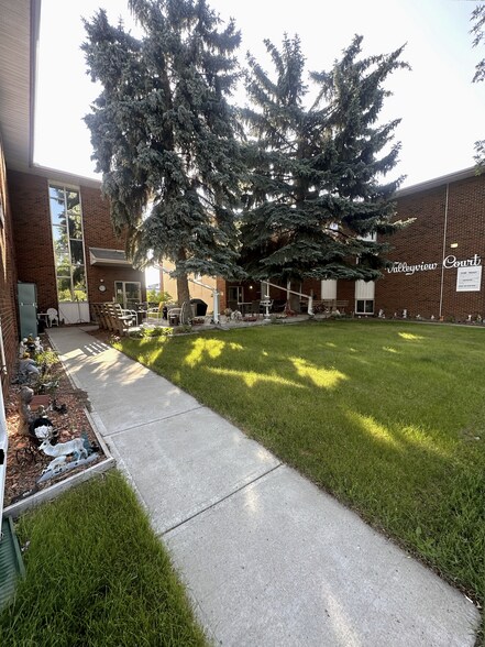 9917 101 St, Fort Saskatchewan, AB à vendre - Photo de l’immeuble – Image 2 sur 6