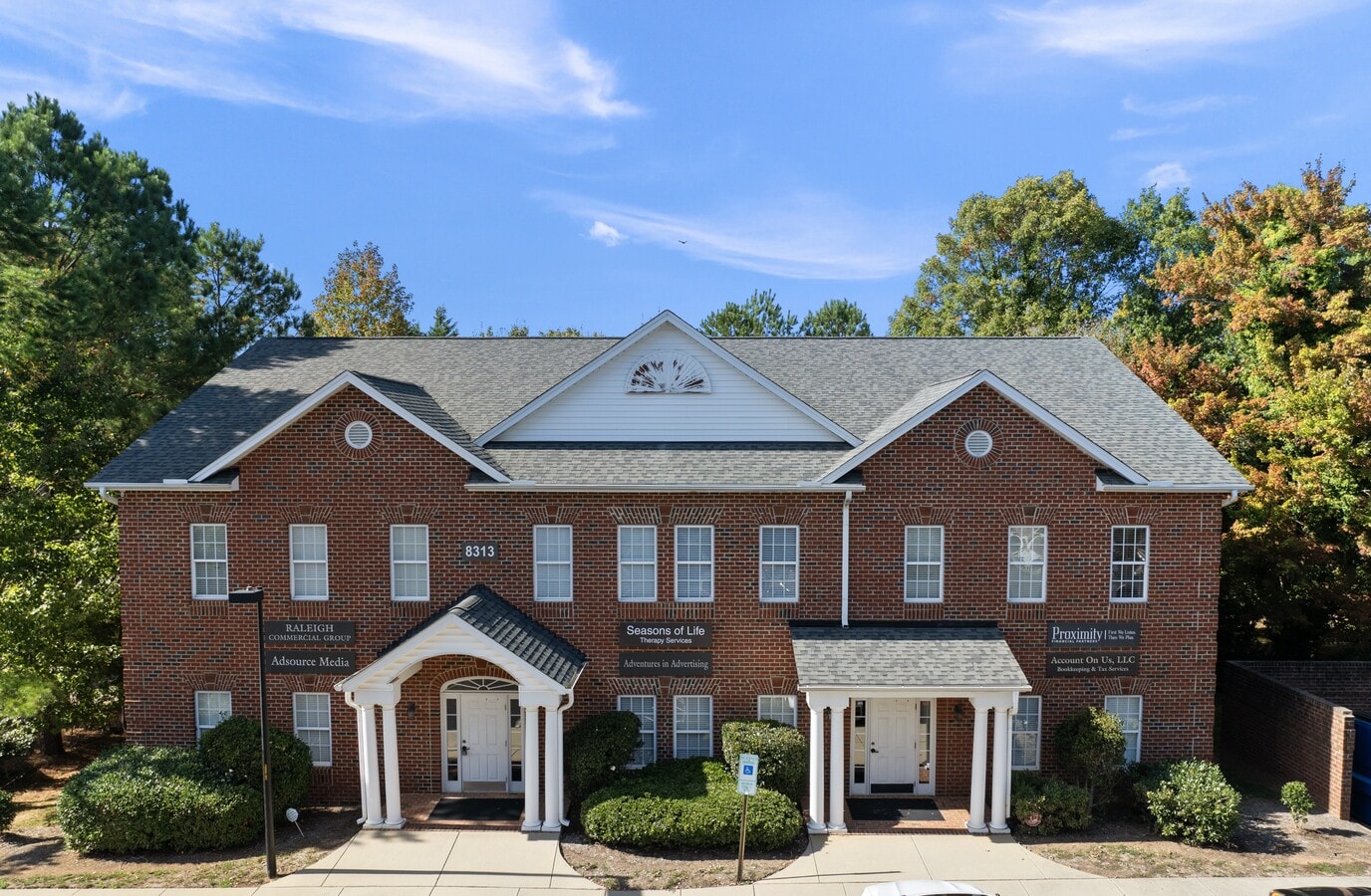 8313 Six Forks Rd, Raleigh, NC 27615 - Lot 101  & 111 -  - Photo intérieure - Image 1 of 27
