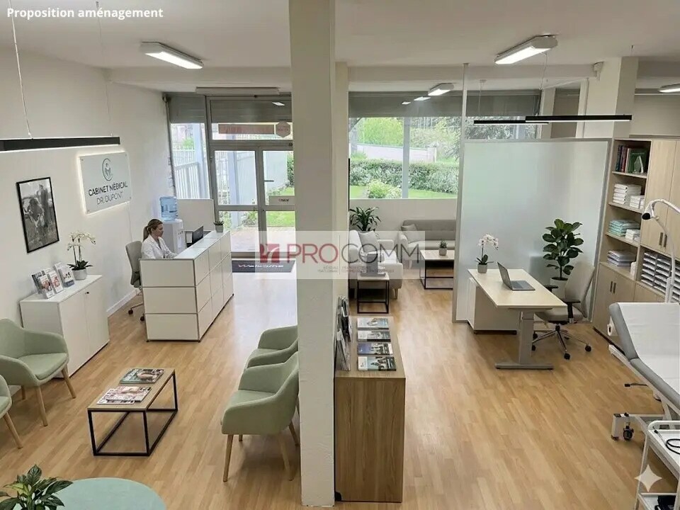 Local commercial dans Corbas à louer Photo intérieure– Image 1 sur 7