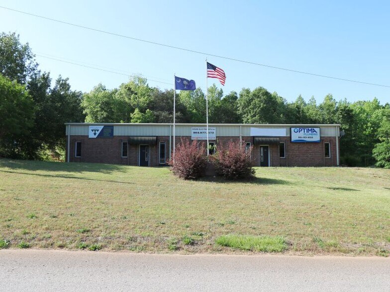 333 Old Jones Rd, Greer, SC à louer - Photo de l’immeuble – Image 2 sur 10