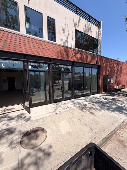 12477 W Washington Blvd, Los Angeles, CA à louer - Photo de l’immeuble – Image 3 sur 9