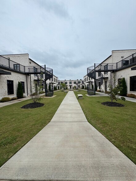 1740 Grassland Pky, Alpharetta, GA à louer - Photo de l’immeuble – Image 1 sur 8