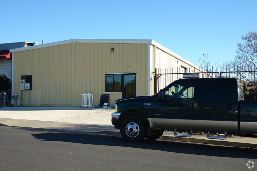 1324 Callen Way, Vacaville, CA à vendre - Photo de l’immeuble – Image 3 sur 5