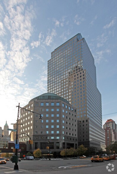 200 Liberty St, New York, NY à louer - Photo de l’immeuble – Image 1 sur 2