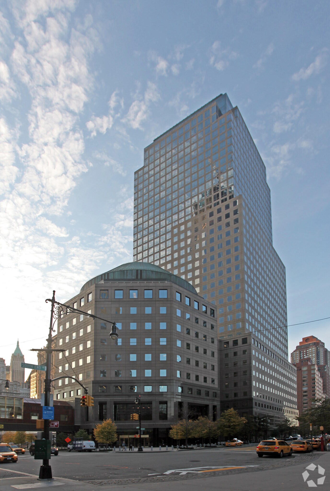 200 Liberty St, New York, NY à louer Photo de l’immeuble– Image 1 sur 3