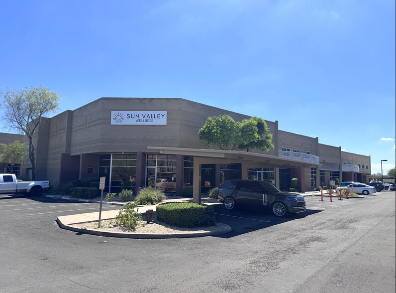 16573 N 92nd St, Scottsdale, AZ à louer - Photo de l’immeuble – Image 1 sur 4