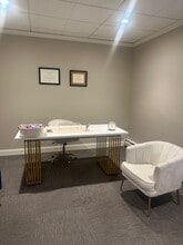 10 S Clinton St, Doylestown, PA à louer Photo de l’immeuble– Image 1 sur 1