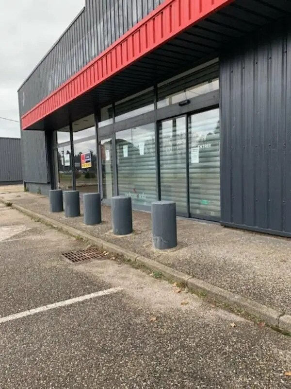 Plus de détails pour Local commercial à louer