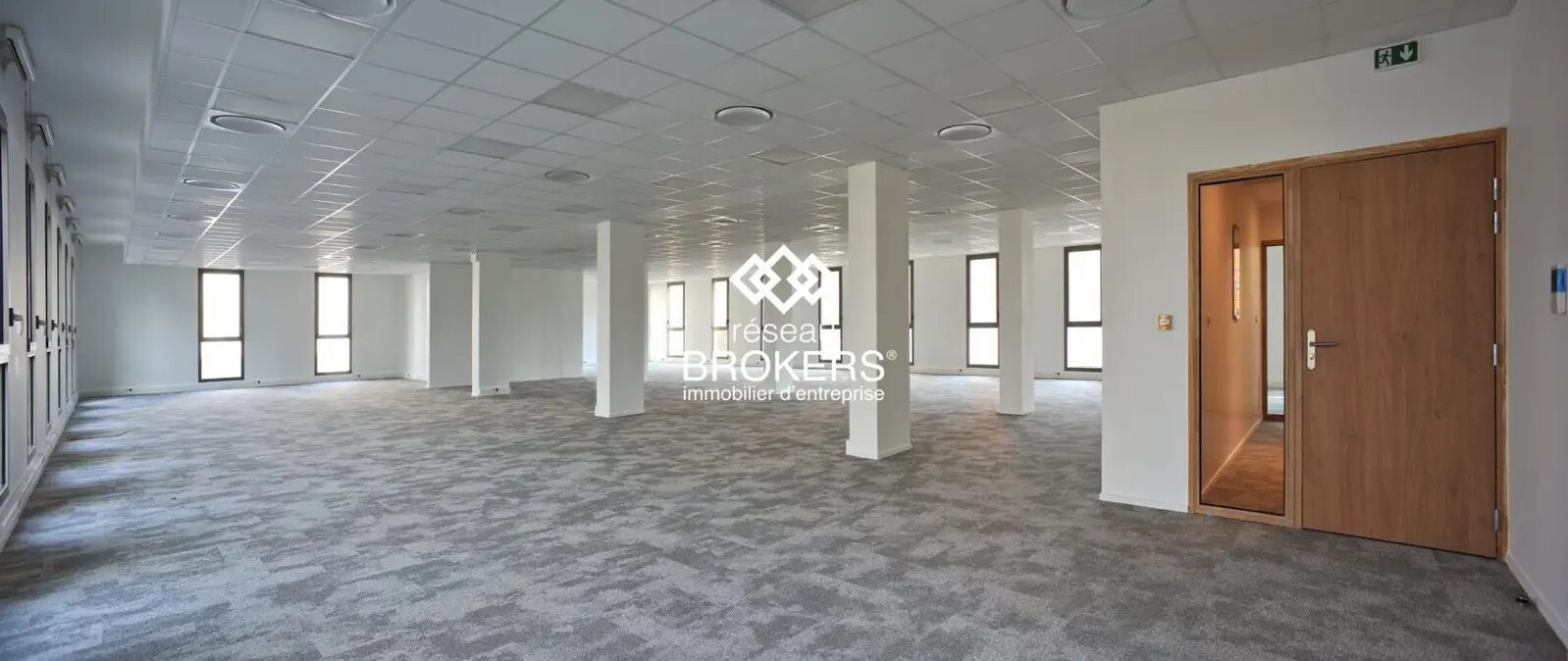1512 Avenue Charles De Gaulle, Mâcon à vendre Photo de l’immeuble– Image 1 sur 7