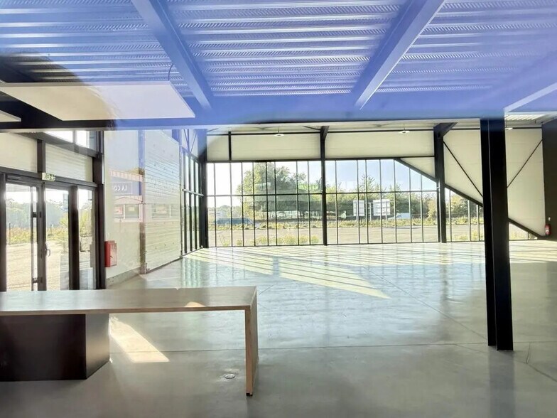 Local commercial dans Ploeren à louer - Photo intérieure – Image 3 sur 3