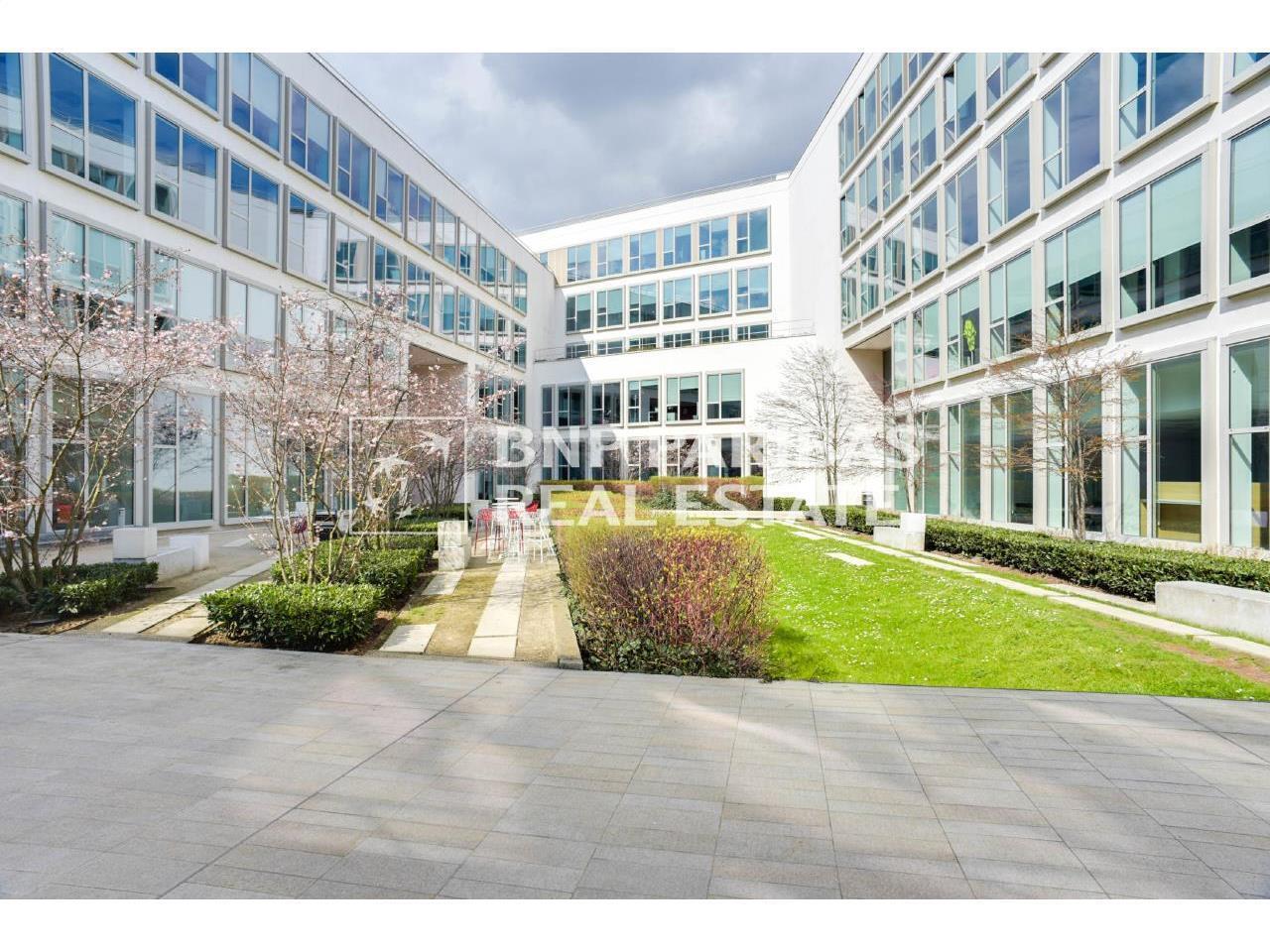 110 Rue Ambroise Croizat, Saint-Denis à louer Photo de l’immeuble– Image 1 sur 10