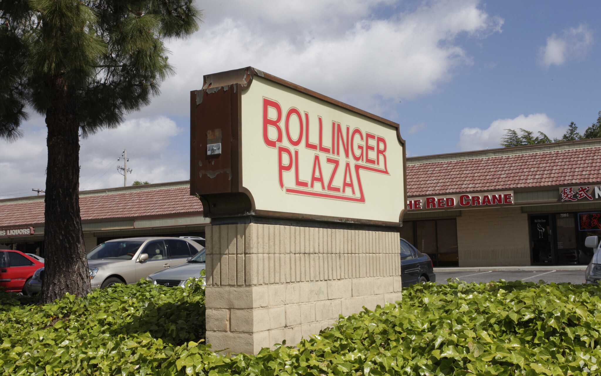 7335-7337 Bollinger Rd, Cupertino, CA à louer Photo de l’immeuble– Image 1 sur 5