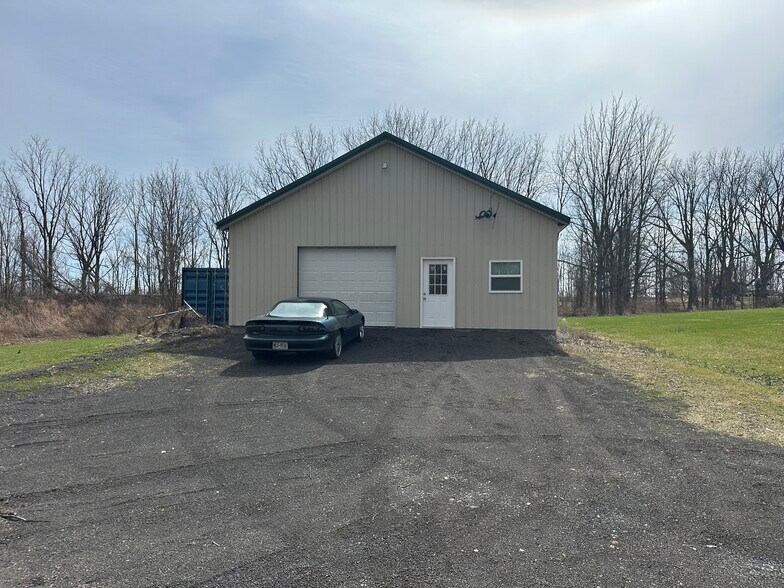 2815 Miller Rd, Waterloo Village, NY à vendre - Photo de l’immeuble – Image 3 sur 12