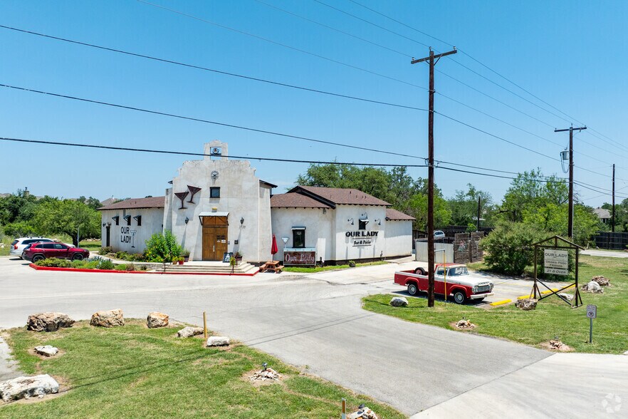 1720 Gruene Rd portefeuille de 3 biens à vendre sur LoopNet.fr - Photo de l’immeuble – Image 2 sur 22