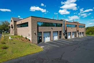 Plus de détails pour 200 Turnpike Rd, Chelmsford, MA - Local d’activités à vendre